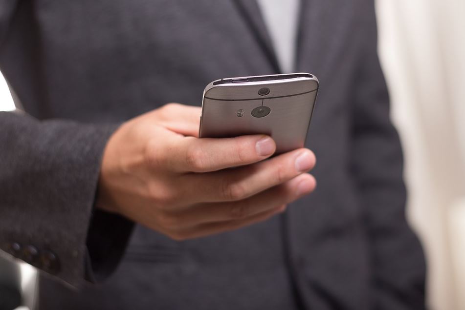 4 Phone Numbers Your Small Business Should Always Have On Hand For Emergencies